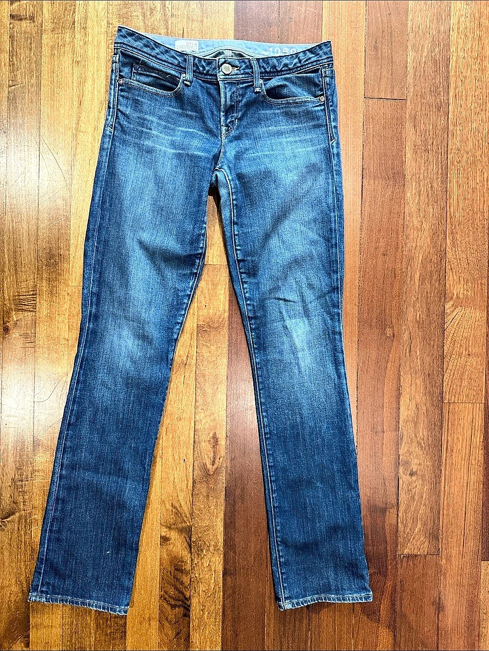 Gap 1969 Real Straight Leg Jeans Waist 27